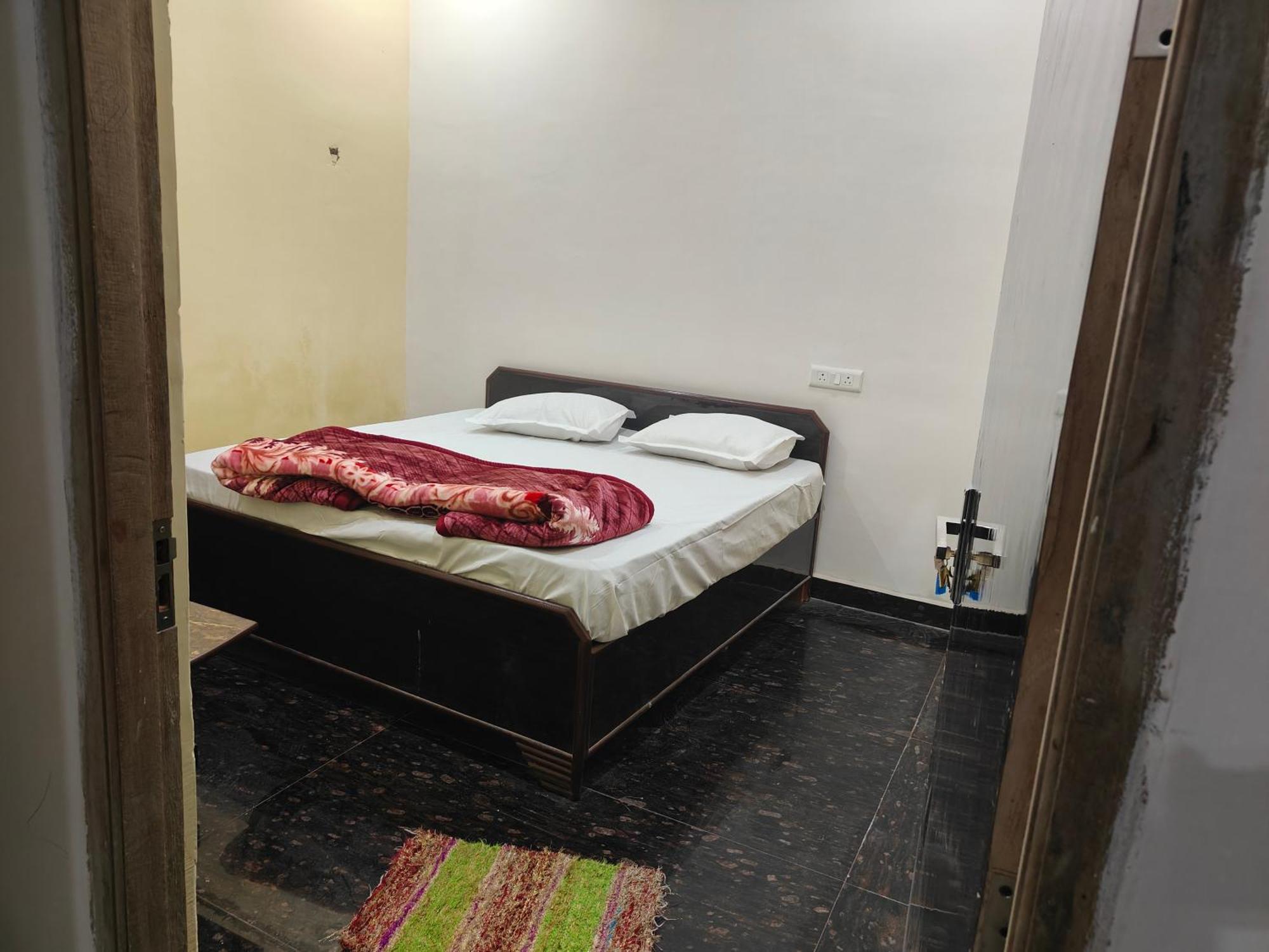 Sky Inn Paying Guest House Varanasi Exterior foto